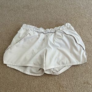 Ivivva Lululemon Speedy White Perforated Activewear Short